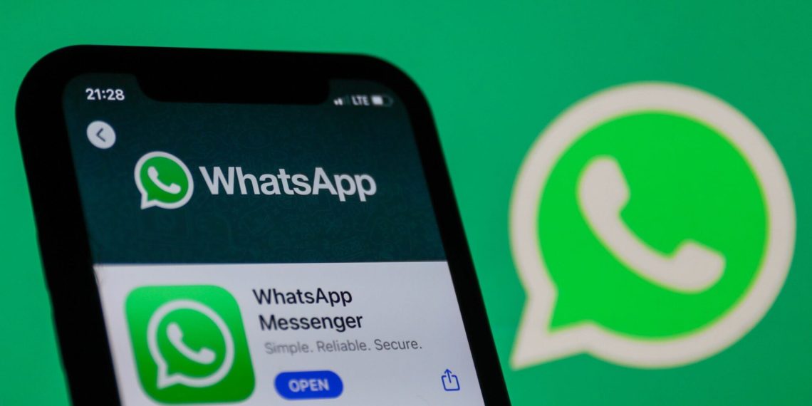 New Feature: Meta adds AI chatbot to WhatsApp