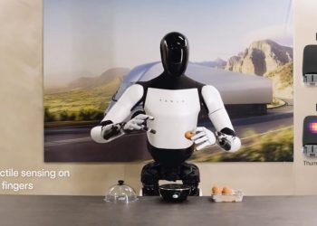 Tesla’s New Optimus Robot Can Hold Eggs Without Breaking Them!