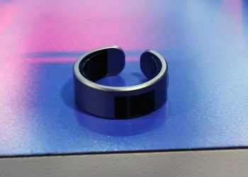 WHSP Ring Revolutionizes Covert Communication: Just Whisper and Command!