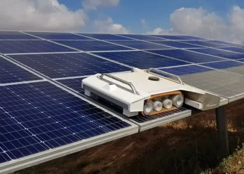 Scientists Reveal New Self-Cleaning Solar Panels!