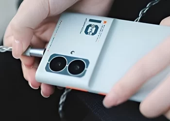 Moondrop Launches Sleek New MIAD 01 Smartphone!