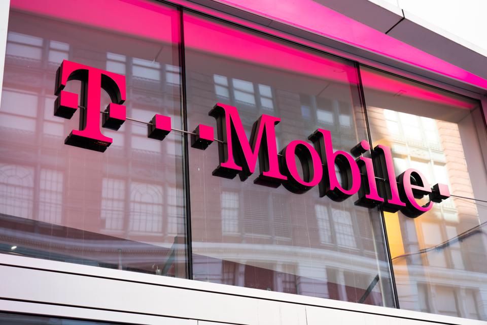 T-Mobile Enhances Service With AI!
