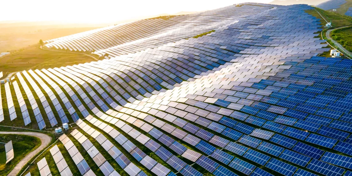China Surpasses 1,000 GW of Solar Power: How the World’s Energy Future Is Being Rewritten